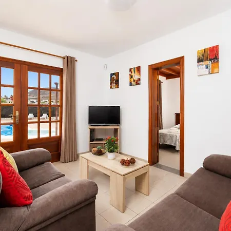 Blanca Villa *